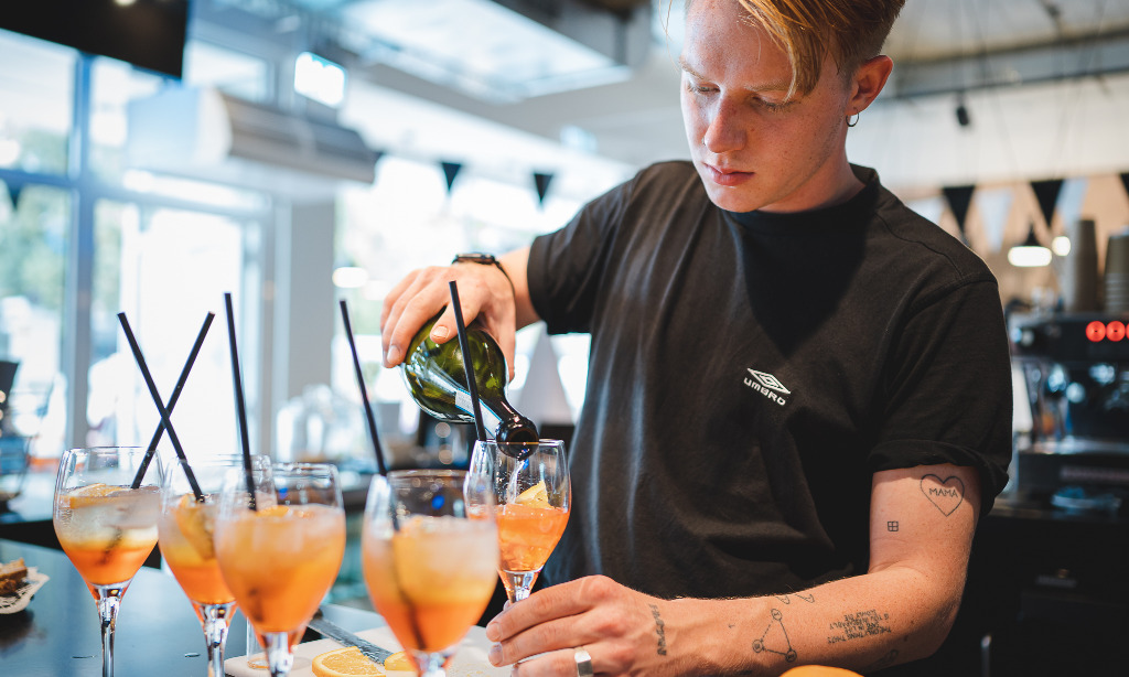 Ob After Work oder andere Events: Wir finden Deine Wunschlocation und stellen bei Bedarf auch das nötige Equipment Bild: Veranstaltung in Berlin